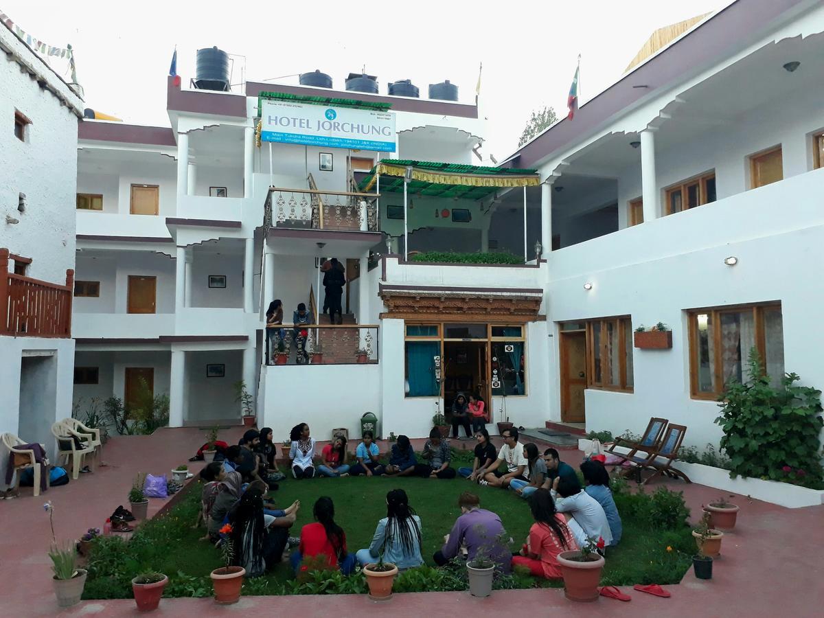 ليه Hotel Jorchung المظهر الخارجي الصورة